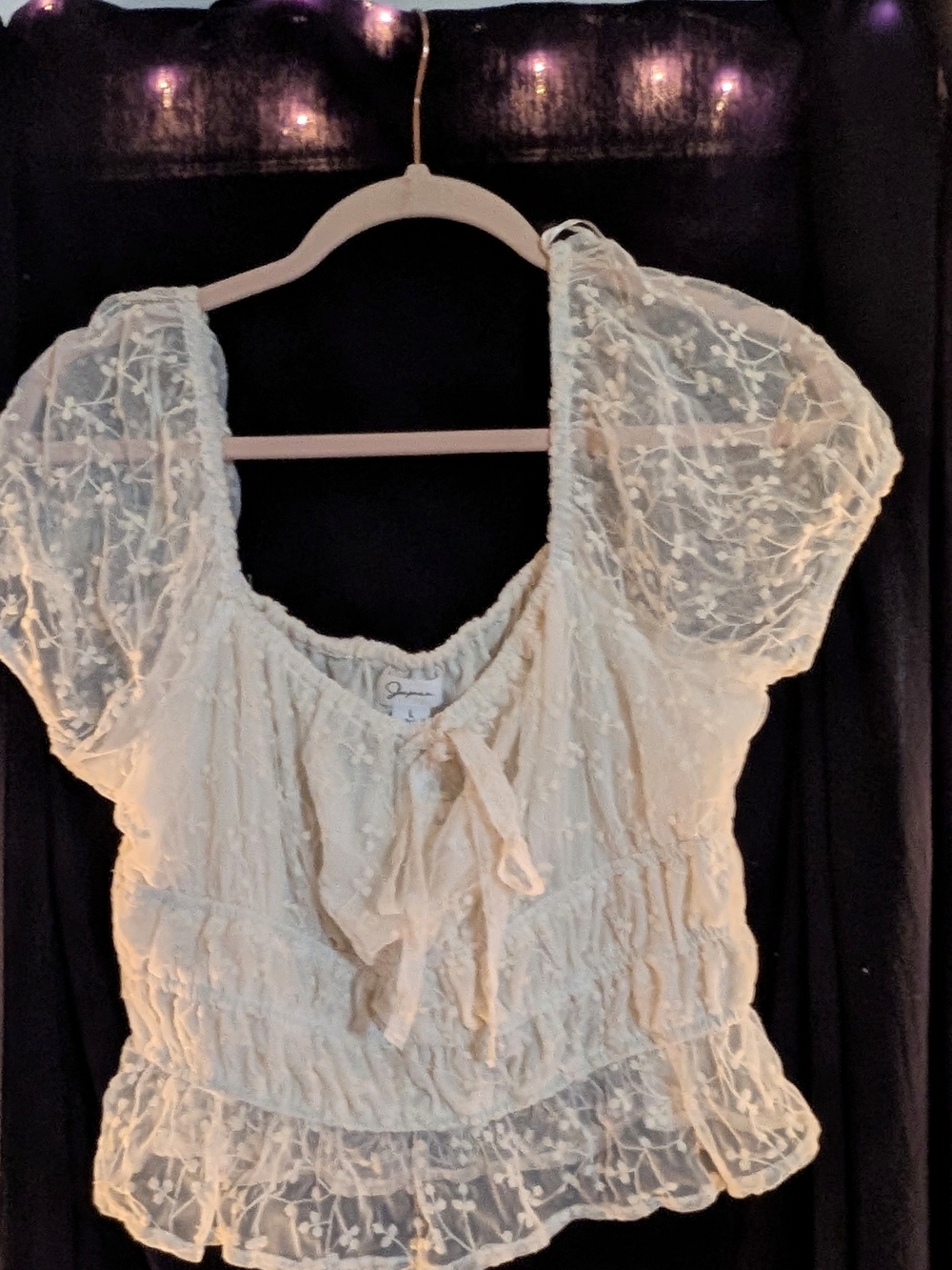 Light Cream Lace Peasant Blouse with Puff Sleeves